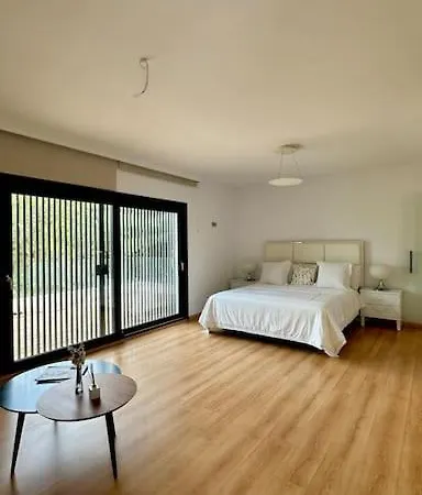 Stunning Near The Beach