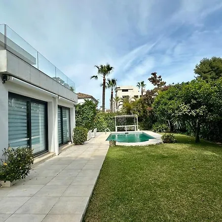 Stunning Near The Beach