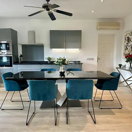 Stunning Near The Beach * אסטפונה